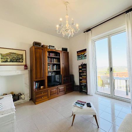 Casa Vacanze Con Vista Panoramica Frassinello Exterior foto